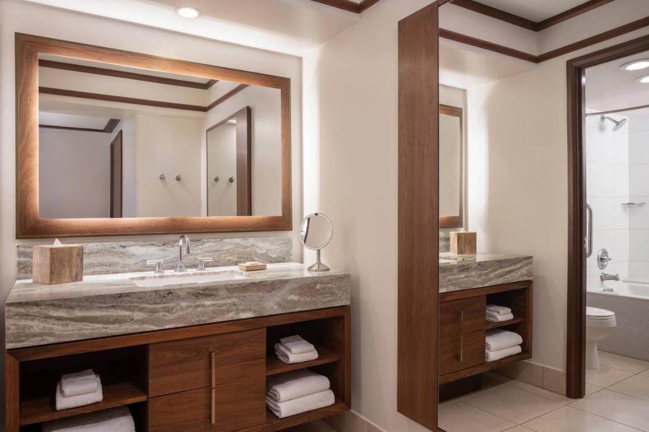 Garden Oasis Room with King Or Queen Bed